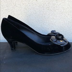 Classic Chanel heels with flower and CC sign